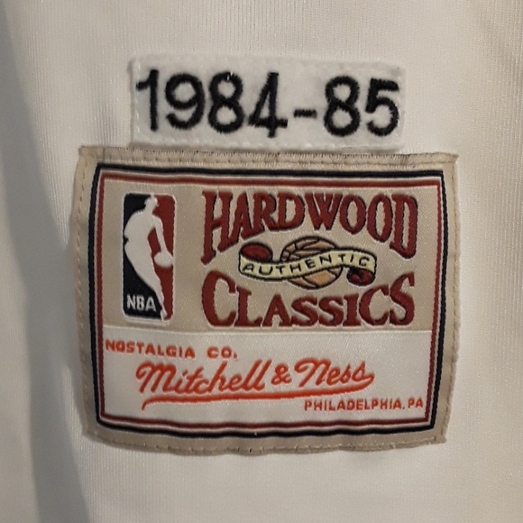 Mitchell & Ness Chicago Bulls Jordan Jersey - Picture 3 of 4